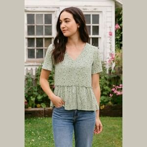 Pleione Women's Small Floral Print Ruffle Hem Blouse V-Neck Short Sleeve Cottage